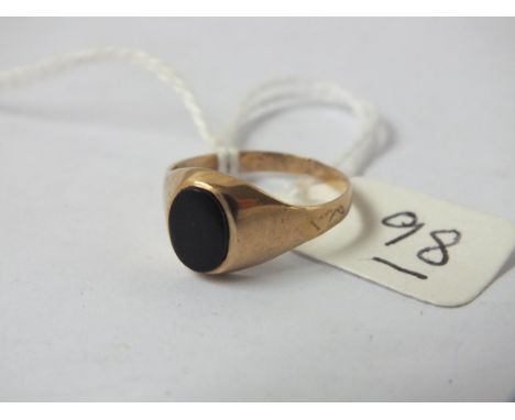 9ct onyx signet ring 1.6g approx size K    