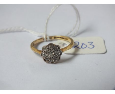 18ct gold and diamond flowerhead ring M    