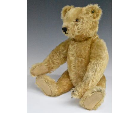 Steiff Teddy bear with growler, blonde mohair, straw filling, disc joints, stitched features and button to ear, 43cm tall.&nb