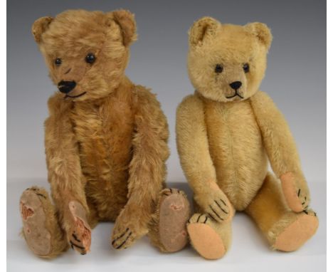 Two Steiff or similar Teddy bears both with blonde mohair, shaved snout, straw filling, disc joints and stitched features, la