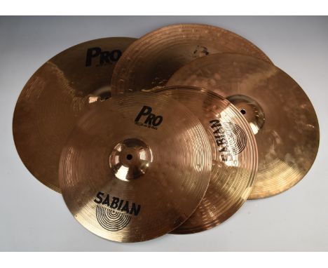 Collection of cymbals comprising Sabian 20" ride, 14" pair of Hi-Hats and 18" China and 16" Paiste crash, with Sabian cymbal 