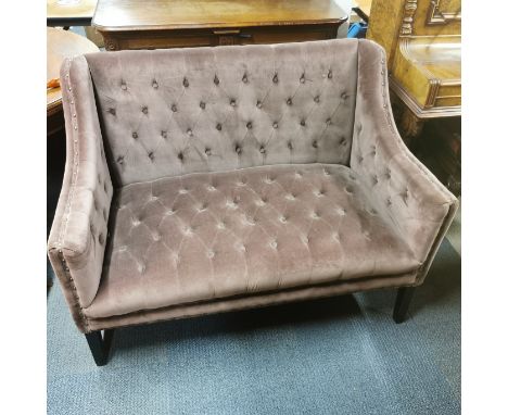 A button backed two seater settee/ sofa, 125 x 93 x 70cm.