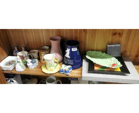 A group of mixed ceramic items including pink Wedwood.