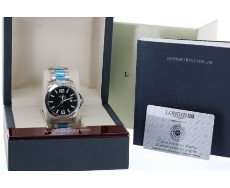 Longines Conquest stainless steel gentleman's bracelet watch, ref. L3.659.4, no. 42972xxx, circular black dial with Arabic tw