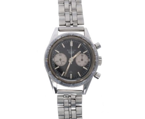 Heuer Autavia chronograph stainless steel gentleman's wristwatch, ref. 3646, circa late 1960s, serial no. 842xx, circular bla