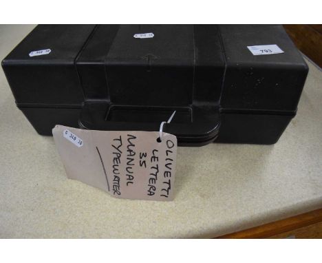 Olivietta Laterre 35 manual typewriter, cased