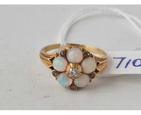 A OPAL AND DIAMOND CLUSTER RING 18CT GOLD SIZE P 3.3 GMS