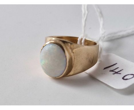 A opal set solitaire ring 9ct size M 6.7 gms