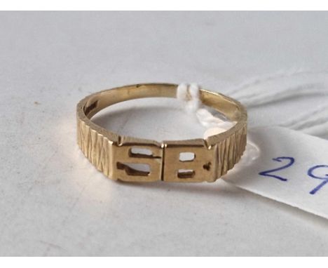 A Initial ring SB 9ct size R 2 gms