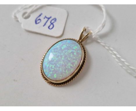 A opal pendant 9ct 4 gms