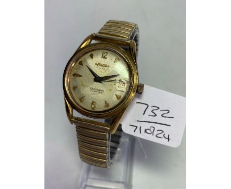 A gents FELCA wrist watch with seconds sweep and date aperture