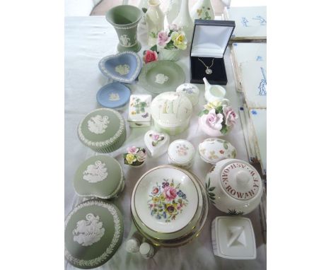 A collection of small decorative ceramics including three Wedgwood  Jasperware green ground trinket boxes and covers and a We