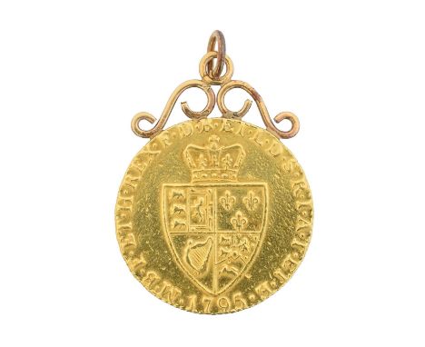 A George III guinea pendant, the George III guinea dated 1795 with a scrolling pendant mount, length 3.6cm, gross weight 8.9g