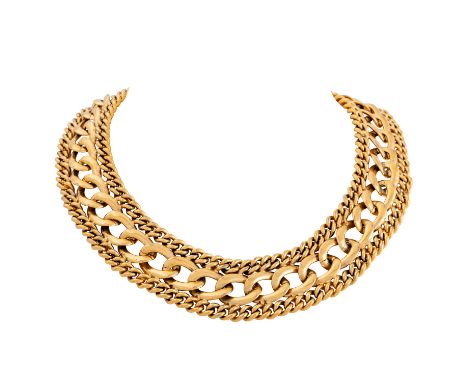 LANVIN VINTAGE Collier. Goldfarbene Gliederketten, dreistängig. Gebrauchsspuren vorhanden.| LANVIN VINTAGE necklace. Gold-col