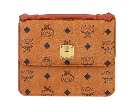 MCM VINTAGE Konvolut. Tasche (18x5x15cm) und kleines Portemonnaie (10,5x10cm) in Cognacfarben mit klassischem Logomuster und 