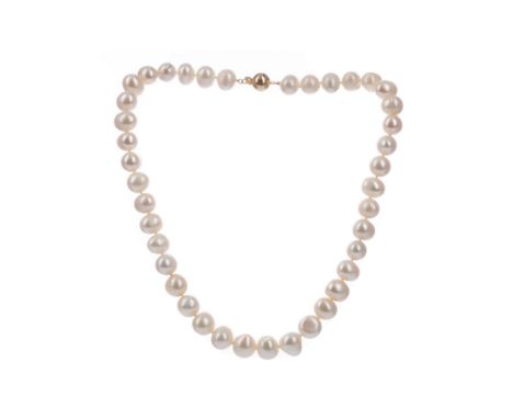 PEARL NECKLACE, 45cm long, with nine carat gold ball clasp