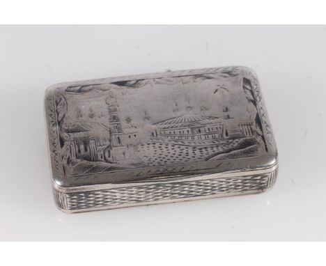 Russian 84 zlotnik grade silver niello snuff box, the top surface with 'Castletop' style depiction of Russian buildings, the 