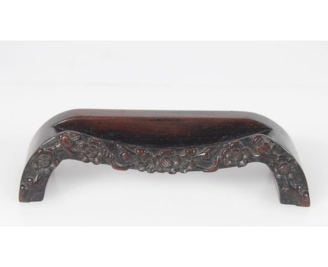 19th century Chinese carved hardwood mirror stand decorated with prunus blossoms, with rounded scroll support, 16cm.
