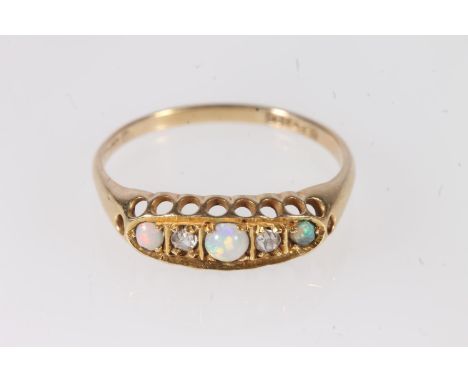 18ct yellow gold diamond and opal five stone ring, size Q, 2g.