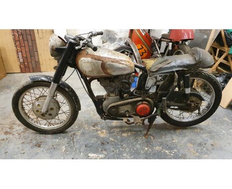 1955 Norton ES2, 499 cc project. Registration number VUM 791. Frame number 57118 (see text). Engine number K4 63859.Introduce