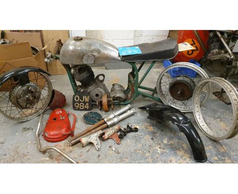 1955 Norton Dominator, 499 cc, project. Registration number OJW 984. Frame number, not found. Engine number K122 62340.Norton