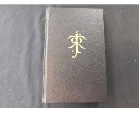 JOHN RONALD REUEL TOLKIEN: THE LORD OF THE RINGS, London, Harper Collins, 1992 deluxe edition, India paper, some pages with p