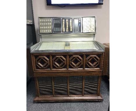 A AMi Triangle Industries Stereo 2000 Arlington R-74 Classic jukebox 