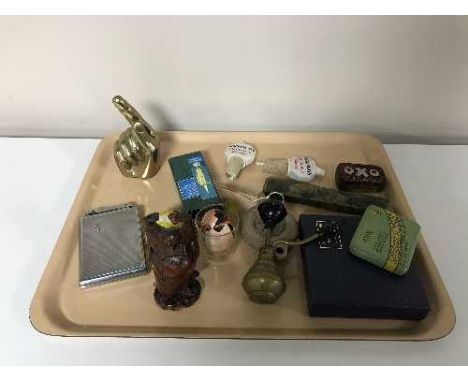 A tray containing vintage straight razor, Oxo tin, Monopol Calibri combined cigarette case/lighter, boxed paperweight etc