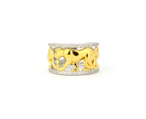 A 925 silver gilt puma ring set with white stones, (T)