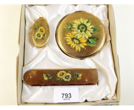 A Kigu compact, lipstick and comb set - cased