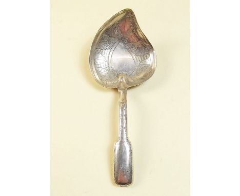 A silver fiddle pattern caddy spoon, London 1823