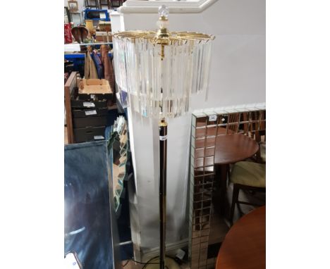 METAL AND BRASS EFFECT LAMP WITH PERSPEX DROPS