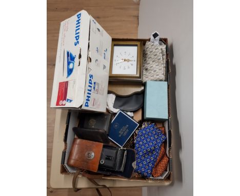 BOX CONTAINING MISCELLANEOUS PIECES INCLUDING VINTAGE CAMERA AND ROYAL WORCESTER EGG CODDLERS ETC