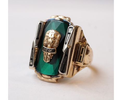 AMERICAN TEN CARAT GOLD COLLEGE RING FOR LIVE OAK HIGH SCHOOL CALIFORNIA
the green centre with applied lion and surrounded by
