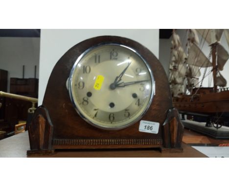 OAK CASE MANTLE CLOCK ( NO KEY OR PENDANT )