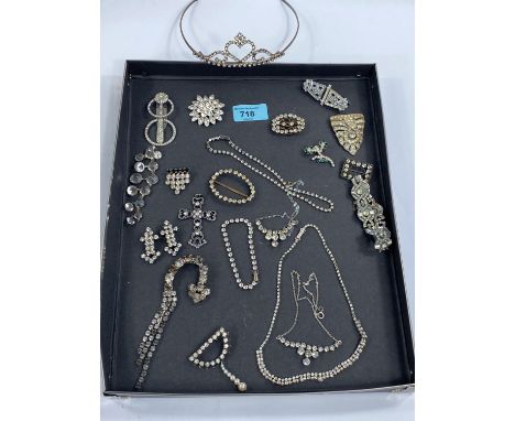 A selection of vintage and later diamante and clear paste stone jewellery etc. including bracelets, brooches etc 