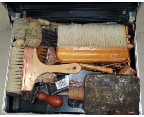 A selection of vintage art supplies etc 