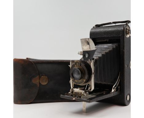 Kodak No: 3A folding pocket camera model B5. UK P&amp;P Group 1 (£16+VAT for the first lot and £2+VAT for subsequent lots) 