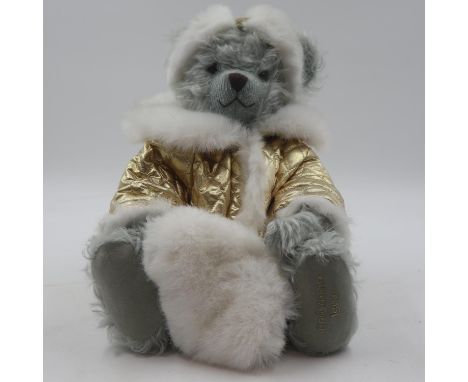 Hermann 1997 Christmas bear, fully working growler, H: 46 cm. UK P&amp;P Group 2 (£20+VAT for the first lot and £4+VAT for su