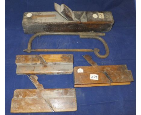 Two boxes of assorted woodworking tools, to include block planes and other planes