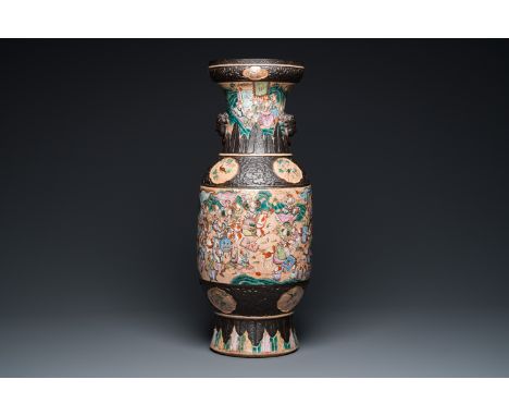 Full title: A Chinese Nanking famille rose vase with battle scenes, 19th C.Description:H.: 62,5 cm  Provenance: The collectio