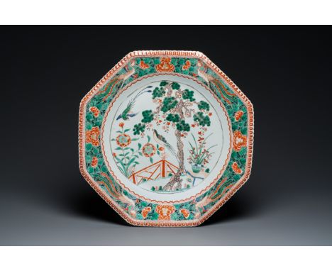 Full title: A large Chinese octagonal famille verte dish, KangxiDescription:L.: 42 cm