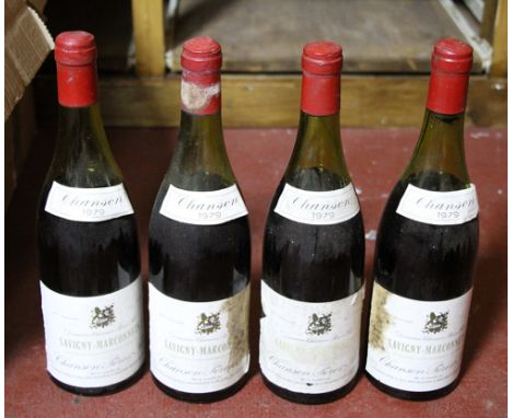 22 bottles of Burgundy. Chassagne-Montrachet Rouge 1979 R. Chassaing Père & Fils, 7 bottles, 1 damaged capsule. Savigny 1er C