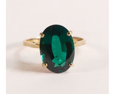 26 Lab Grown Emerald Valiant Ring 4.5 ct in 375 9ct Gold - 
This exceptional ring needs little embellishment with its precisi