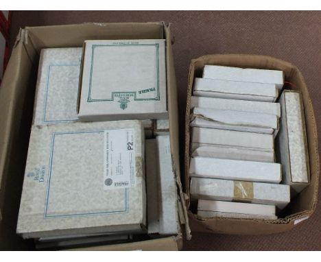 Various collectors plates, Royal Doulton, Royal Worcester etc (two boxes)