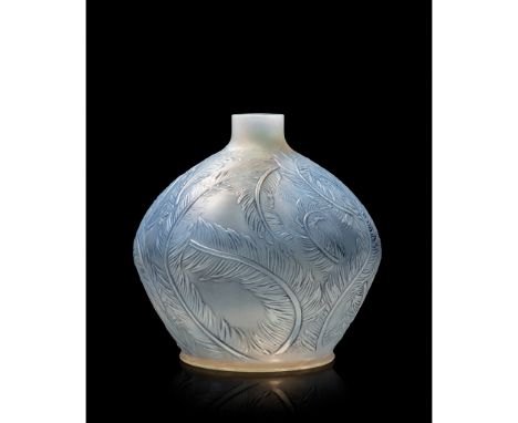 ‡ René Lalique (French 1860-1945) PLUMES VASE, NO. 944 designed 1920 opalescent and blue stained intaglio R. LALIQUE, later e