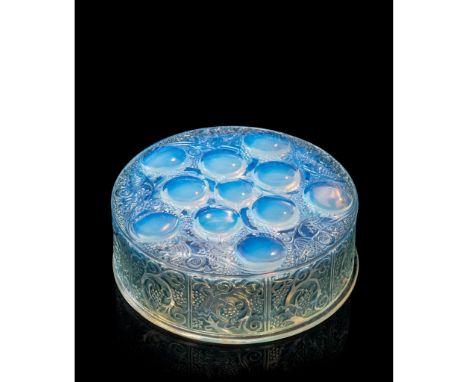 ‡ René Lalique (French 1860-1945) ROGER BOX, NO. 76 designed 1925 opalescent and blue stained moulded LALIQUE(13.5cm (5 1/4in