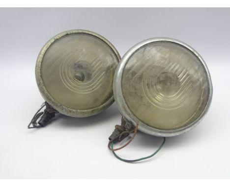 Pair of Lucas 'King of the Road' vintage headlamps, diameter 23cm Condition Report & Further Details Click here for further i