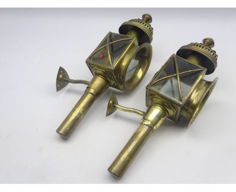 Pair of modern brass coach style lamps each with hanging bracket, fitted for electricity H45cm Condition Report & Further Det