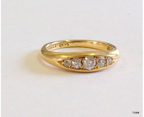 18ct gold ladies 5 stone diamond ring size m